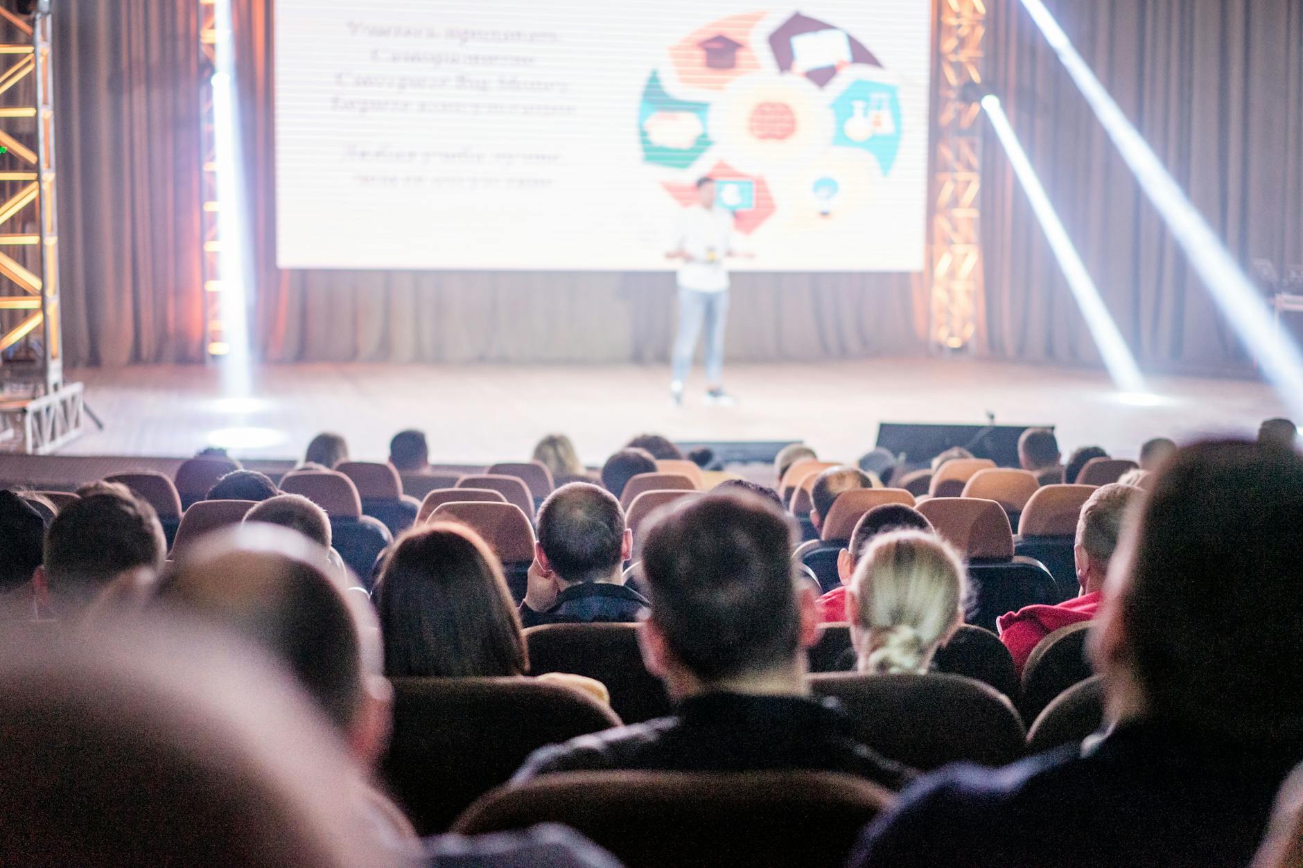 4 Reasons To Invest In Corporate Entertainment